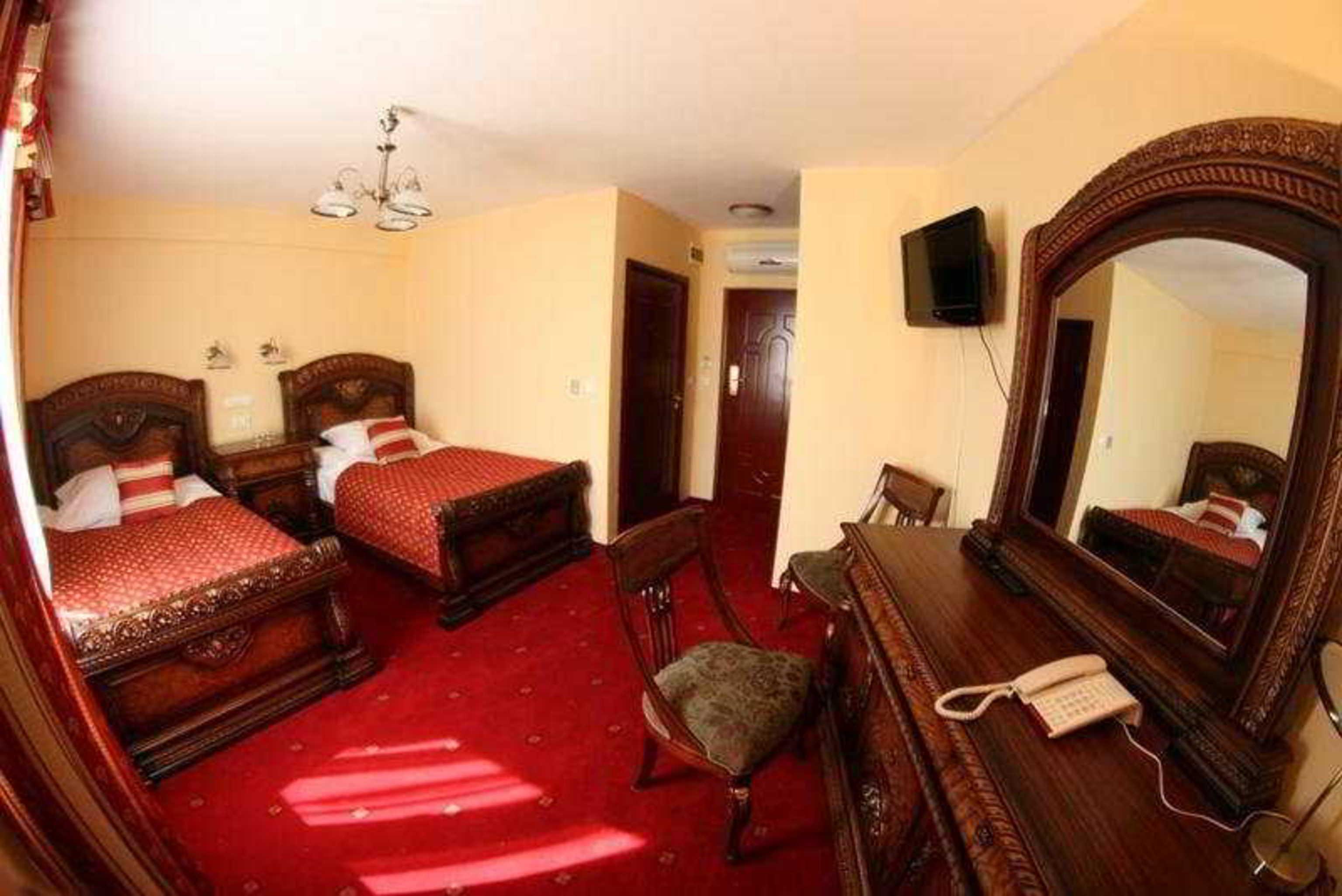 Daisy Superior Hotel Krakow Bagian luar foto