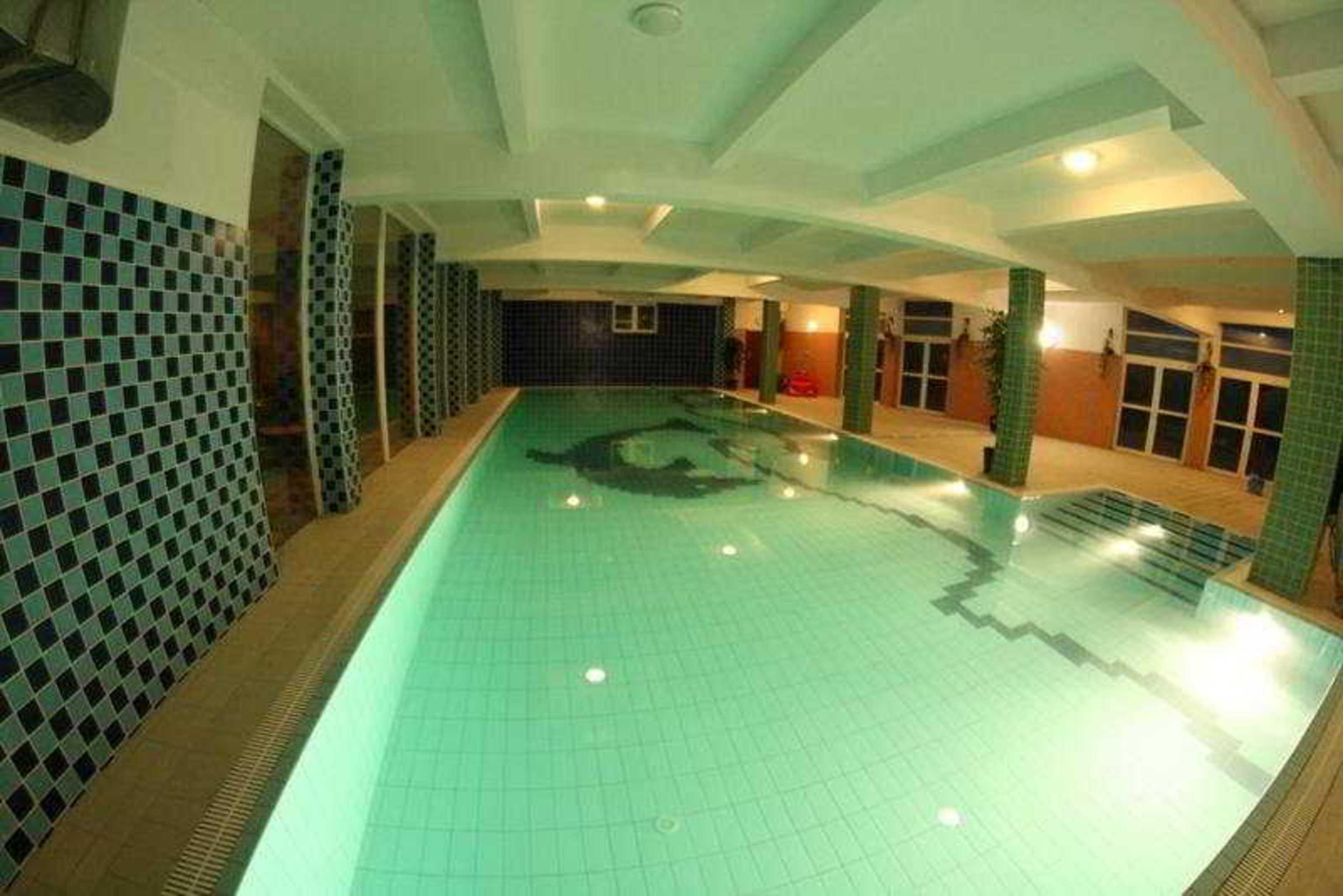 Daisy Superior Hotel Krakow Bagian luar foto