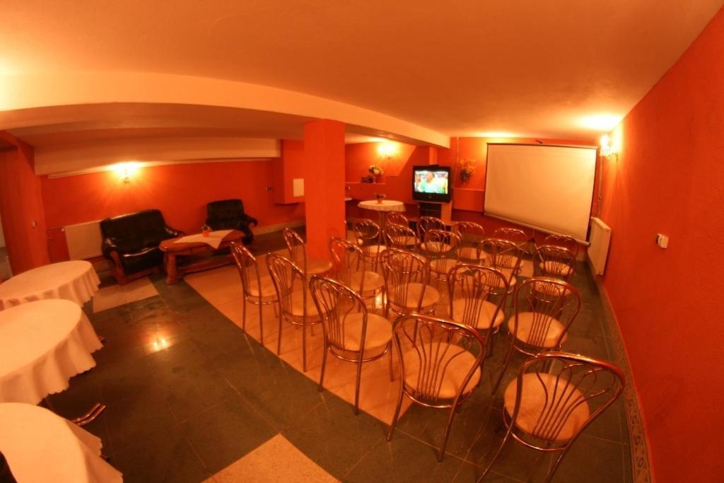 Daisy Superior Hotel Krakow Bagian luar foto
