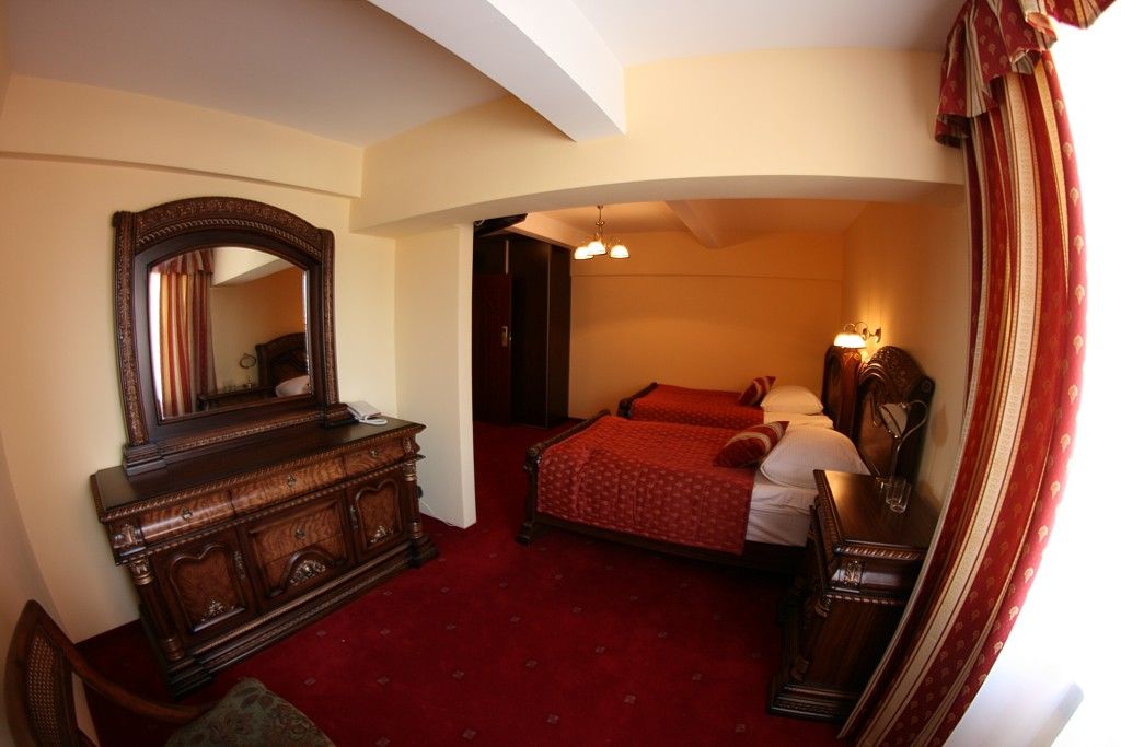 Daisy Superior Hotel Krakow Bagian luar foto