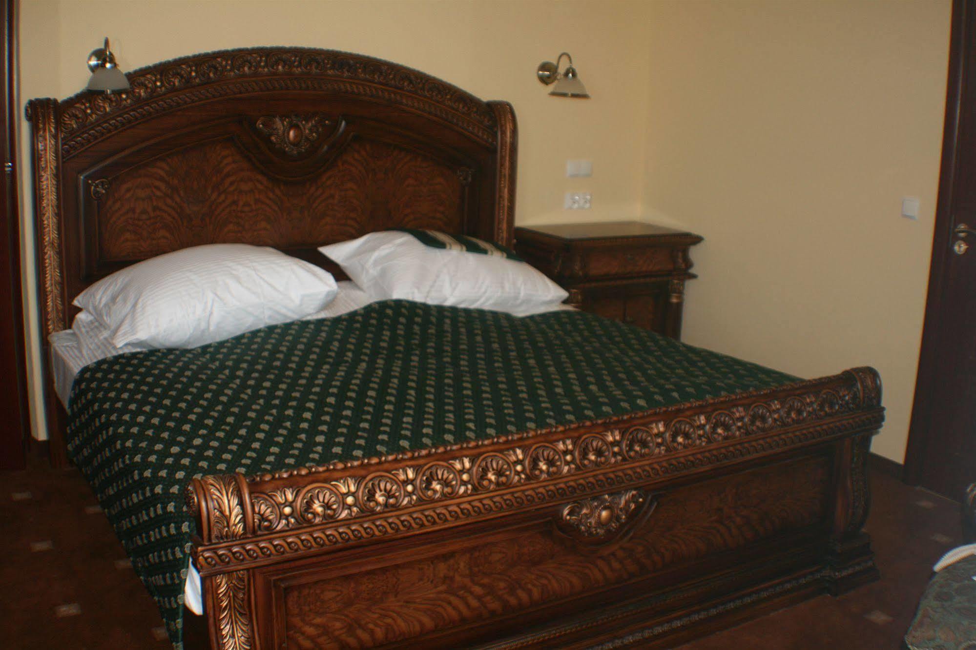 Daisy Superior Hotel Krakow Bagian luar foto