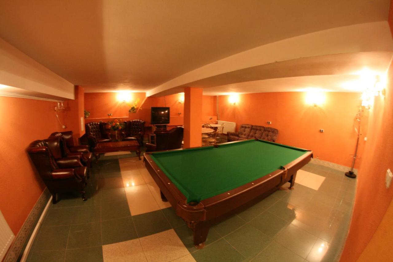 Daisy Superior Hotel Krakow Bagian luar foto